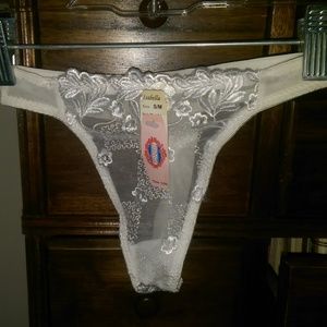 S/M Lacy white thong - new, with tags